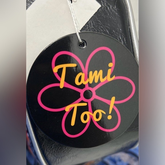 Tami Too Novelty Black & White Electric Guitar Crossbody Bag - Picture 12 of 14